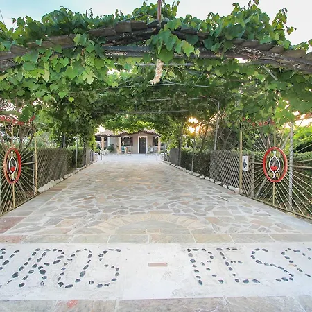 Feriehus Kouros Kalamákion