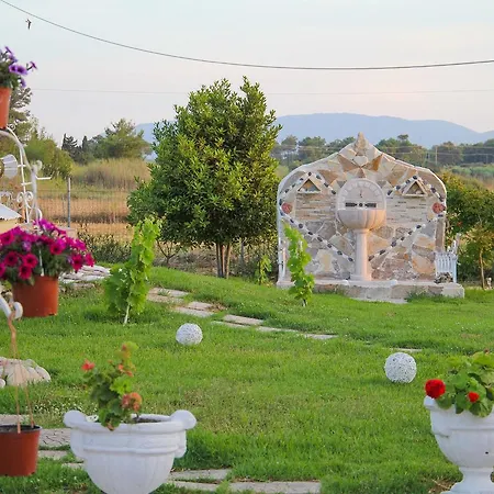 Kouros Casa vacanze Kalamákion